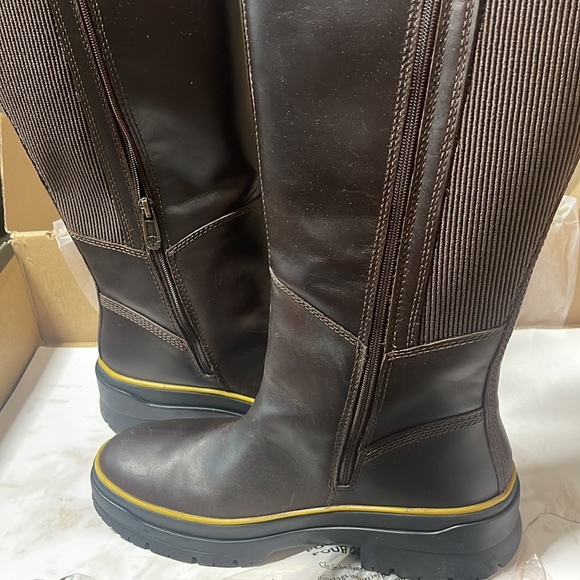 New Timberland Women's Waterproof Tall  Boots Brown yellow trim $119 final NIB - Picture 2 of 8